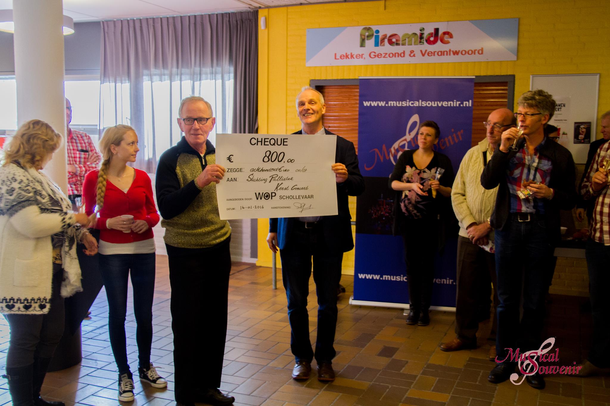 2016-01-16 cheque uitreiking MuSo